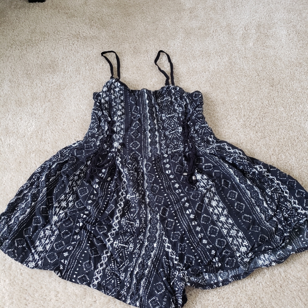 Forever21 Black and white jumpsuit